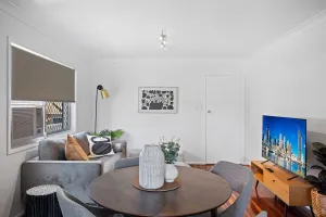 Image of Windsor Cosy 2-Bedroom Unit in Quiet Neighborhood