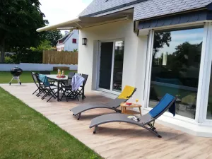 Image of Contemporary house less than 3kms from the beach
