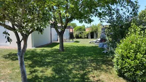 Image of Spacious house in a quiet location between sea and forest
