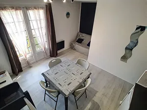 Image of Duplex T2 Charmant entre Plage et Commerces avec Balcon Exposé Sud - FR-1-746-8