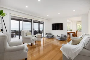 Image of Stunning Bay View Accommodation in Rye