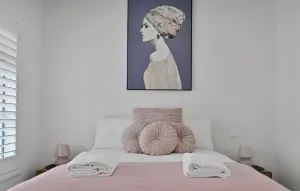 Image of The Elm Apartments - The Pink Room