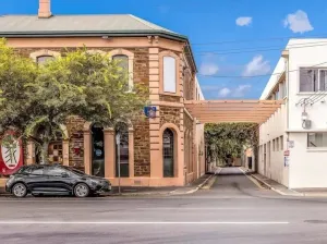 Image of CBD premium location Studio