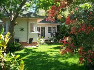 Image of Manly Sunshine Cottage - quiet family retreat