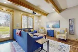 Image of Gorgeous golf course townhome with great views, gas fireplace, EV charger