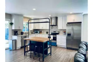 Image of Spacious 3B2B Home: Prime Location