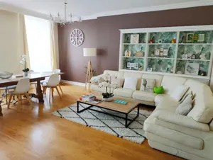 Image of 157m2, 4 chambres, 4 salles de bains, 2 WC, 2 parkings en hypercentre