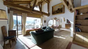 Image of Very spacious, tastefully furnished 5-room-maisonette-apartment with a big balco