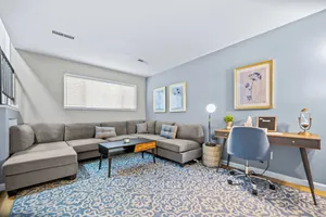 Image of Spacious 2 Bedroom Townhome by StayLage