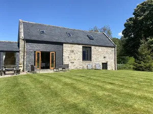 Image of Detached cottage with a large garden in rural woodlands