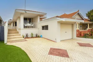 Image of Mt Hawthorn Family Home - Executive Escapes
