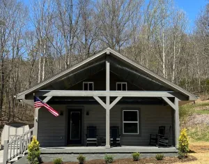Image of Fully Renovated Cottage - Minutes from Appalachian Trail & Carvins Cove