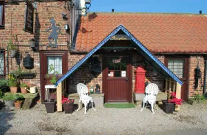 Image of The Paddock - Sleeping 2 - B & B Yarm double bed en suite \/fridge\/microwave