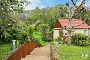 Image of Au bord du ruisseau