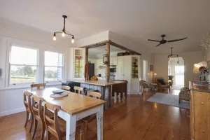 Image of Hillview Country House - Luxury Retreat  near Maldon, Best Views, Firepit & Deck