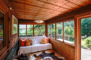 Image of Dream House on the Lake for All Seasons