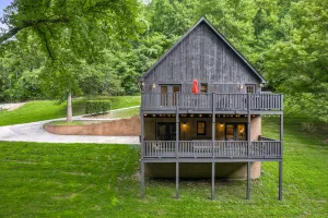 Image of Hilltop Hideaway at Center Hill Lake