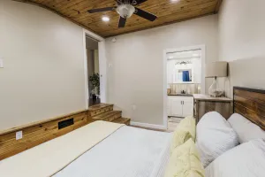 Image of Spacious & Updated MQT Home - HotTub - Backyard