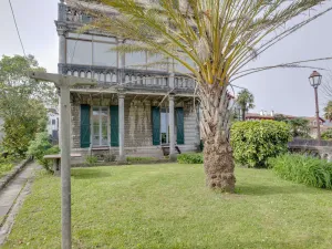 Image of Appartement de Charme avec Jardin et Terrasse au Centre d'Hendaye, à 2 km de la Plage - FR-1-2-346