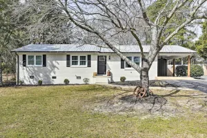Image of Studio with Patio - Walk to Hikes, Sights and Bites