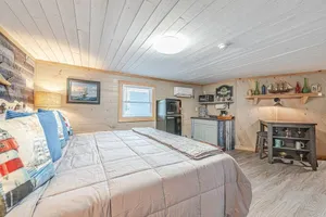 Image of Captain's Quarters at Island Breeze of CB