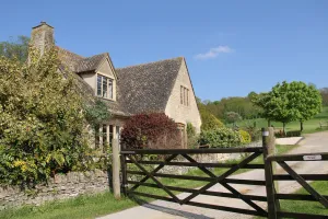 Image of Cotswold Cottage in historic village of Stanton with views over open fields