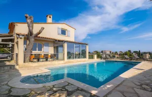Image of Lovely Home In Saint-Laurent-Du-Var