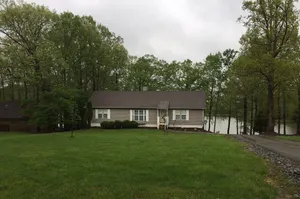 Image of Beautiful Lakefront property in a nice neighborhood close to bridge