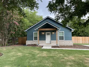 Image of Brand New 3BD\/2B Home - 2 min from Baylor U, 3 min from Magnolia