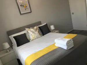 Image of Peaceful 3 Bed Apartment