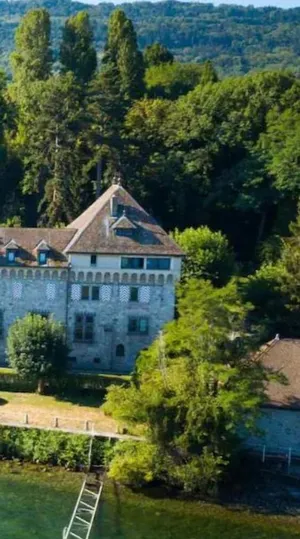 Image of Cabana & Nuit de Château au bord du Lac Léman