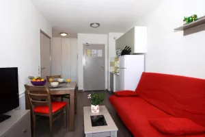 Image of Wifi, 300m from resort center, fitness, swimming pool, terrace, balcony, tv, ski locker, 50m²