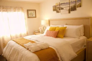 Image of Charming 4bd house near the coast with backyard