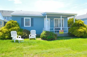 Image of Bayshore Drive 211 3 Bedroom Home by RedAwning