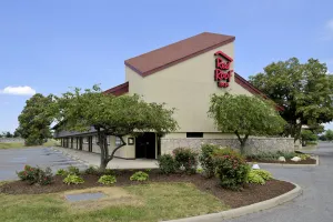 Image of Red Roof Inn Toledo - Maumee