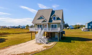 Image of The Baywatch Bungalow in Captain's Cove - just 20 min. to Chincoteague Island!