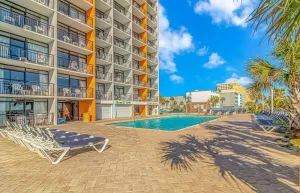 Image of LA8 Cozy condo right on the ocean at \"Landmark\"