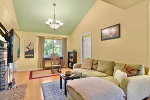 Image of 3Bd 2Bath home 5 miles to Stadium\/Campus\/Downtown!