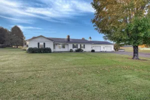Image of Shady Lane Farm Homestead - Newly Remodeled, Hot Tub, Fire Pit, Sleeps 10