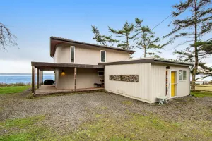 Image of Peace & Tranquility, Beach Access, Gorgeous Waterfront Views - Dogs OK