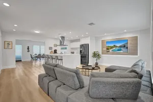 Image of Luxury+ Fun + Heated Pool + Firepit,15 min FLL, Beach, Las Olas🌟LOCATION 🌟.