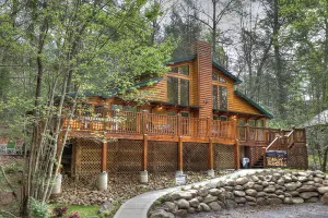 Image of Pine Haven: Wonderful Cabin Getaway 4 Miles from Downtown Gatlinburg