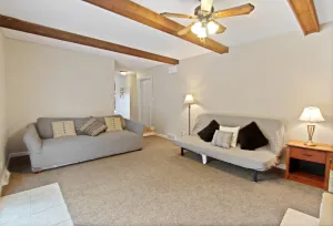 Image of Cozzy 3 Bd House Oak Creek. 8min Milwaukee airport