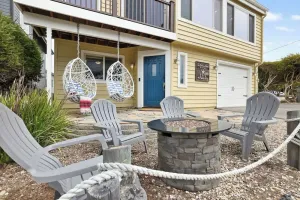 Image of The Cambria House by the Sea Steps to beach & park