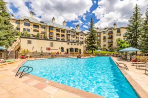 Image of Relaxing Slope Side & Ground Level Condo