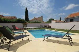 Image of Villa familiale piscine privée 6 personnes Proche plage 6PC7