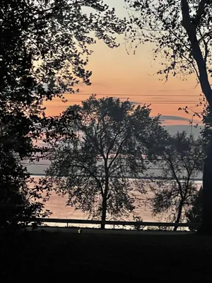 Image of Beautiful new Lake Erie- view rental