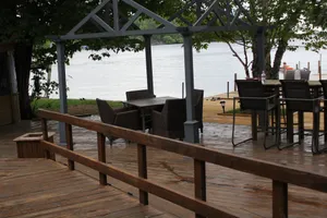 Image of NEW! WINTER  & SUMMER RATES Contact for details. Luxury home 3\/2 lake front.