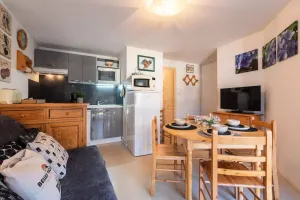Image of Appartement Cosy 6 Pers à Saint Lary - Quartier Thermal - Proche Télécabine, Parking Privé - FR-1-296-216