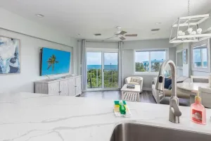 Image of Ocean View Corner Penthouse Ocean Pointe 5416